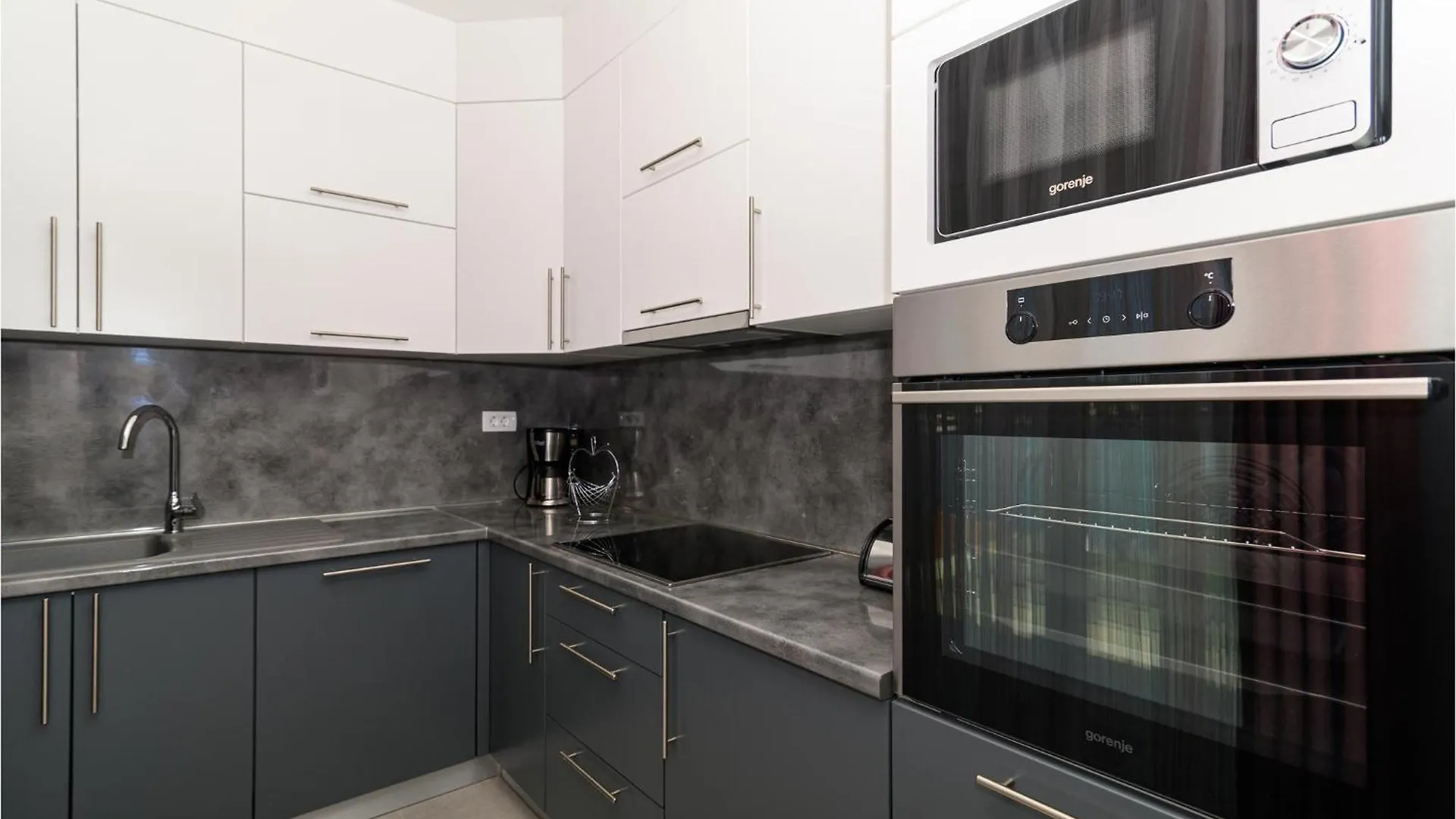 Beautiful Apartment In Seget Donji With Kitchen Trogir