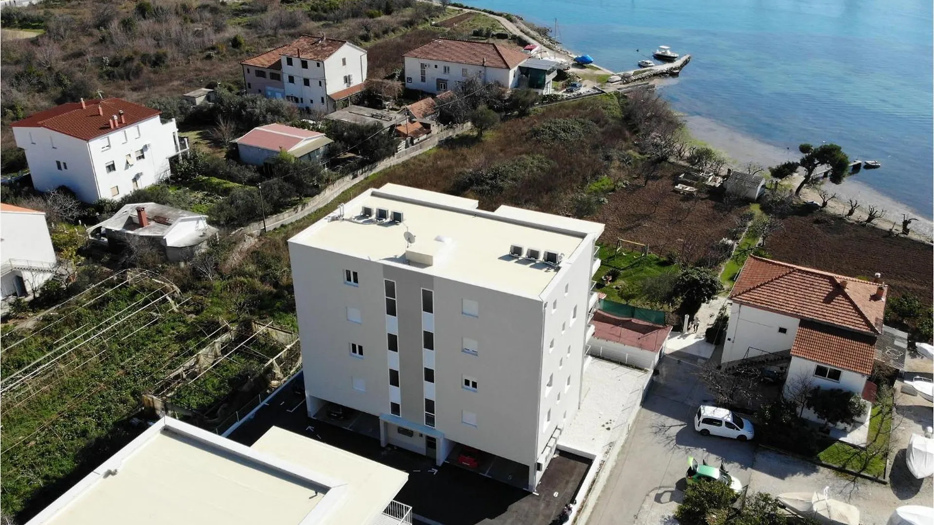 Beautiful Apartment In Seget Donji With Kitchen Trogir
